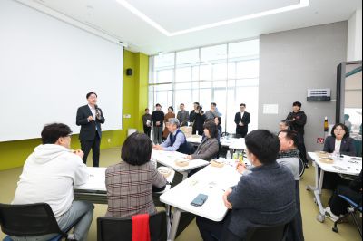 화성시의회 상반기 워크숍 격려방문