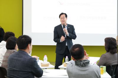 화성시의회 상반기 워크숍 격려방문 C1KS0384_resize.JPG