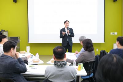 화성시의회 상반기 워크숍 격려방문 C1KS0393_resize.JPG