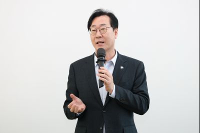 화성시의회 상반기 워크숍 격려방문 C1KS0419_resize.JPG