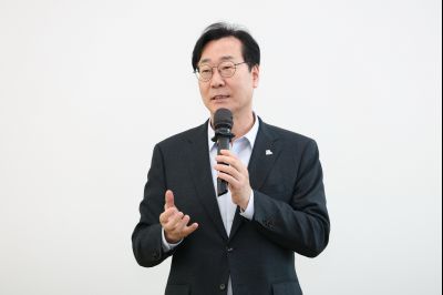 화성시의회 상반기 워크숍 격려방문 C1KS0421_resize.JPG