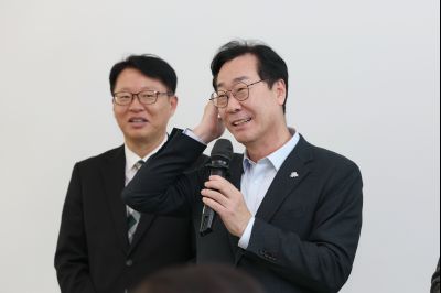 화성시의회 상반기 워크숍 격려방문 C1KS0440_resize.JPG