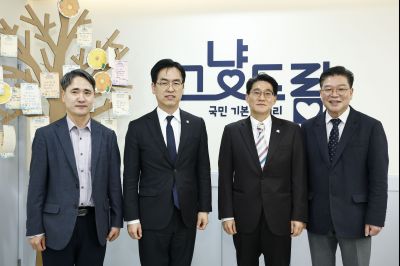 김민재 행정안전부 차관 그냥드림사업장 현장방문 20260304 행정안전부 차관 그냥드림사업장 현장방문.jpg