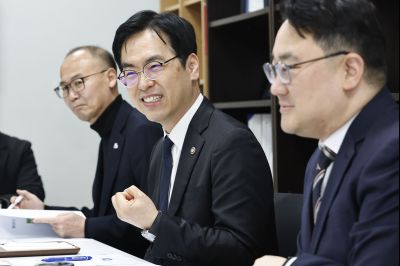 김민재 행정안전부 차관 그냥드림사업장 현장방문 20260304 행정안전부 차관 그냥드림사업장 현장방문_20.jpg