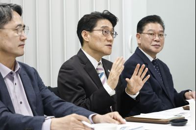 김민재 행정안전부 차관 그냥드림사업장 현장방문 20260304 행정안전부 차관 그냥드림사업장 현장방문_22.jpg