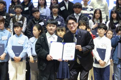 제9대 화성시 어린이 청소년 의회 발대식 0D0A9358_resize.jpg