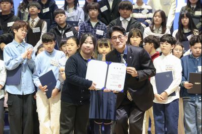 제9대 화성시 어린이 청소년 의회 발대식 0D0A9366_resize.jpg