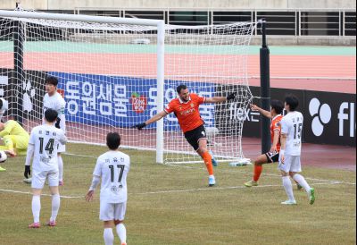 화성FC K2리그 경기(vs김해FC) C1KS5542_resize.JPG