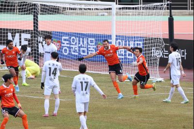 화성FC K2리그 경기(vs김해FC) C1KS5546_resize.JPG