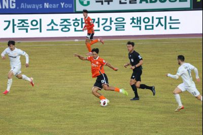 화성FC K2리그 경기(vs김해FC) C1KS6032_resize.JPG