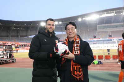 화성FC K2리그 경기(vs김해FC) C1KS6374_resize.JPG