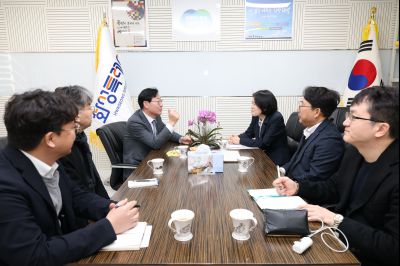 지방자치학회 부회장 위촉식 C1KS7479_resize.JPG