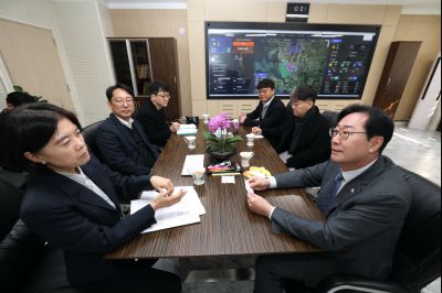 지방자치학회 부회장 위촉식 C1KS7488_resize.JPG