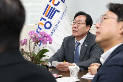 지방자치학회 부회장 위촉식 C1KS7510_resize.JPG