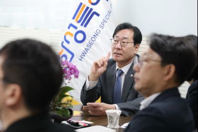 지방자치학회 부회장 위촉식 C1KS7529_resize.JPG