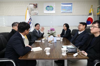 지방자치학회 부회장 위촉식 C1KS7559_resize.JPG