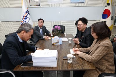 송산그린시티 총연합회 및 새솔동 주민일동 정책요구 연명 C1KS7725_resize.JPG