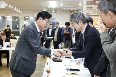 화성시 반도체산업발전협의회 발대식 20260312 화성시 반도체산업발전협의회 발대식_02_resize.jpg