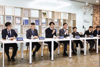 화성시 반도체산업발전협의회 발대식 20260312 화성시 반도체산업발전협의회 발대식_14_resize.jpg