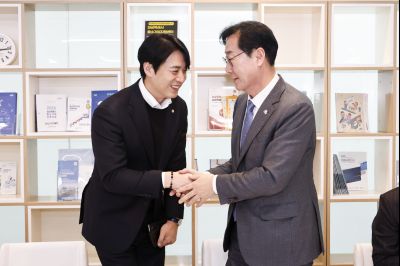 화성시 반도체산업발전협의회 발대식 20260312 화성시 반도체산업발전협의회 발대식_15_resize.jpg