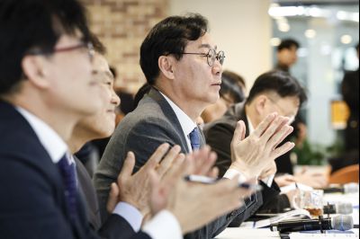 화성시 반도체산업발전협의회 발대식 20260312 화성시 반도체산업발전협의회 발대식_19_resize.jpg