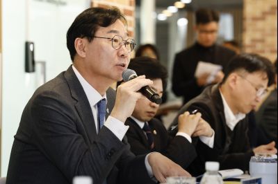 화성시 반도체산업발전협의회 발대식 20260312 화성시 반도체산업발전협의회 발대식_26_resize.jpg