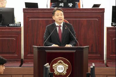 제249회 임시회 제1차 본회의 0D0A4377_resize.jpg