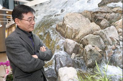 동삼 하윤보 화백 프로필 사진 C1KS8513_resize.JPG