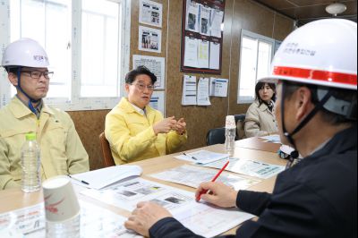 윤성진 제1 부시장 해빙기 대비 동탄2지구 민간 건축공사 현장 점검 C1KS9070_resize.JPG