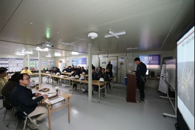 윤성진 제1 부시장 해빙기 대비 동탄2지구 민간 건축공사 현장 점검 C1KS9088_resize.JPG