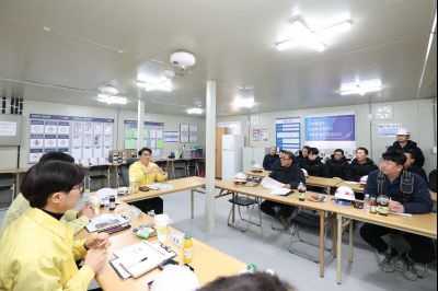 윤성진 제1 부시장 해빙기 대비 동탄2지구 민간 건축공사 현장 점검 C1KS9129_resize.JPG