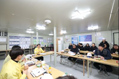 윤성진 제1 부시장 해빙기 대비 동탄2지구 민간 건축공사 현장 점검 C1KS9130_resize.JPG