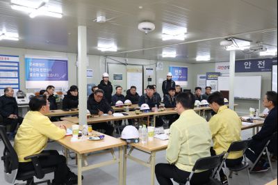 윤성진 제1 부시장 해빙기 대비 동탄2지구 민간 건축공사 현장 점검 C1KS9146_resize.JPG