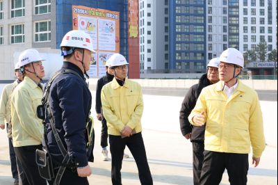 윤성진 제1 부시장 해빙기 대비 동탄2지구 민간 건축공사 현장 점검 C1KS9214_resize.JPG