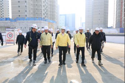 윤성진 제1 부시장 해빙기 대비 동탄2지구 민간 건축공사 현장 점검 C1KS9217_resize.JPG