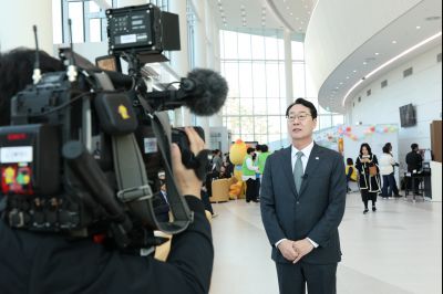 제26회 화성특례시민의날 기념식 C1KS9014_resize.JPG