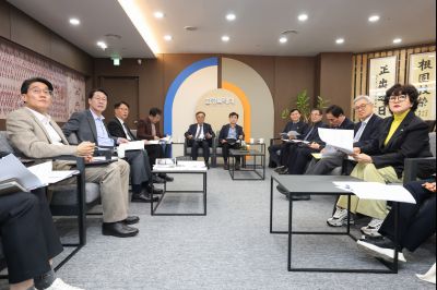 공공기관장 간담회 0D0A6051_resize.jpg