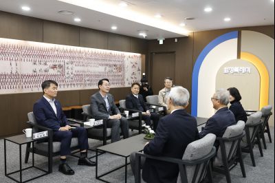 차담(강남훈 기본사회 부의원장) 20260326 강남훈 기본사회 부의원장 차담_08_resize.jpg