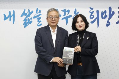 차담(강남훈 기본사회 부의원장) 20260326 강남훈 기본사회 부의원장 차담_19_resize.jpg