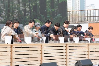 2026년 식목행사 0D0A1726_resize.jpg