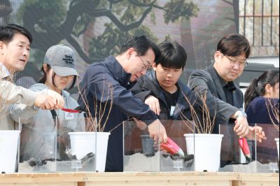 2026년 식목행사 0D0A1747_resize.jpg