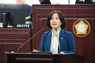 화성시의회 개원 35주년 기념식 및 제249회 임시회 제2차 본회의 0D0A4935_resize.jpg