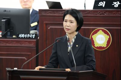 화성시의회 개원 35주년 기념식 및 제249회 임시회 제2차 본회의 0D0A5031_resize.jpg