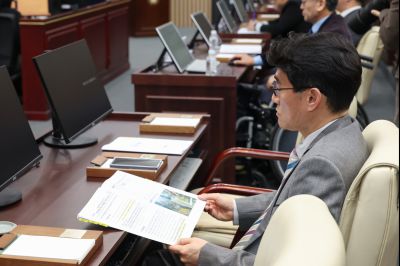 화성시의회 개원 35주년 기념식 및 제249회 임시회 제2차 본회의 0D0A5046_resize.jpg