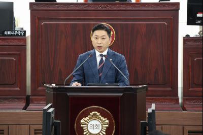 화성시의회 개원 35주년 기념식 및 제249회 임시회 제2차 본회의 0D0A5084_resize.jpg