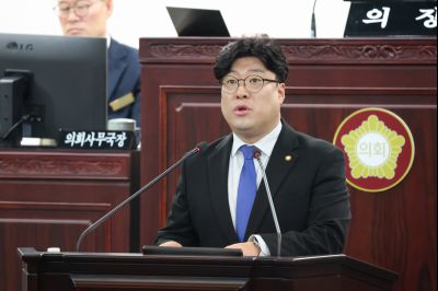 화성시의회 개원 35주년 기념식 및 제249회 임시회 제2차 본회의 0D0A5216_resize.jpg