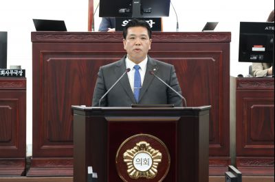 화성시의회 개원 35주년 기념식 및 제249회 임시회 제2차 본회의 0D0A5367_resize.jpg