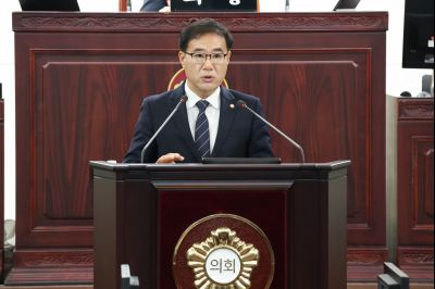 화성시의회 개원 35주년 기념식 및 제249회 임시회 제2차 본회의 0D0A5380_resize.jpg