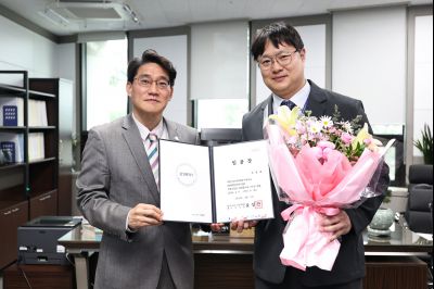 신규공직자 임용장 교부 0D0A5497_resize.jpg