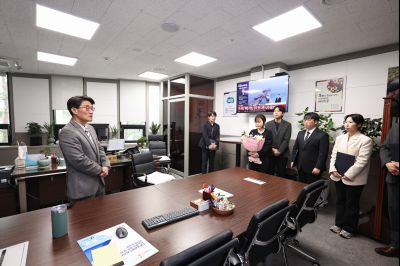 신규공직자 임용장 교부 0D0A5584_resize.jpg